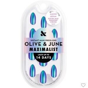 Olive & June Maximalist Press-On Nails Electric Blue Iridescent Chrome Almond